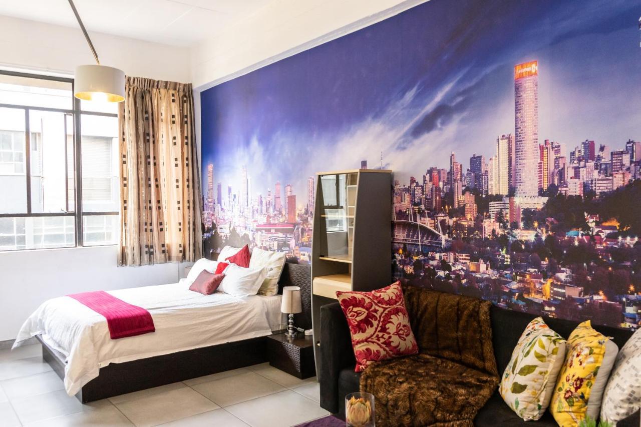Stunning Maboneng Precinct Studio Apartment At 12 Decades Building Johannesburgo Exterior foto